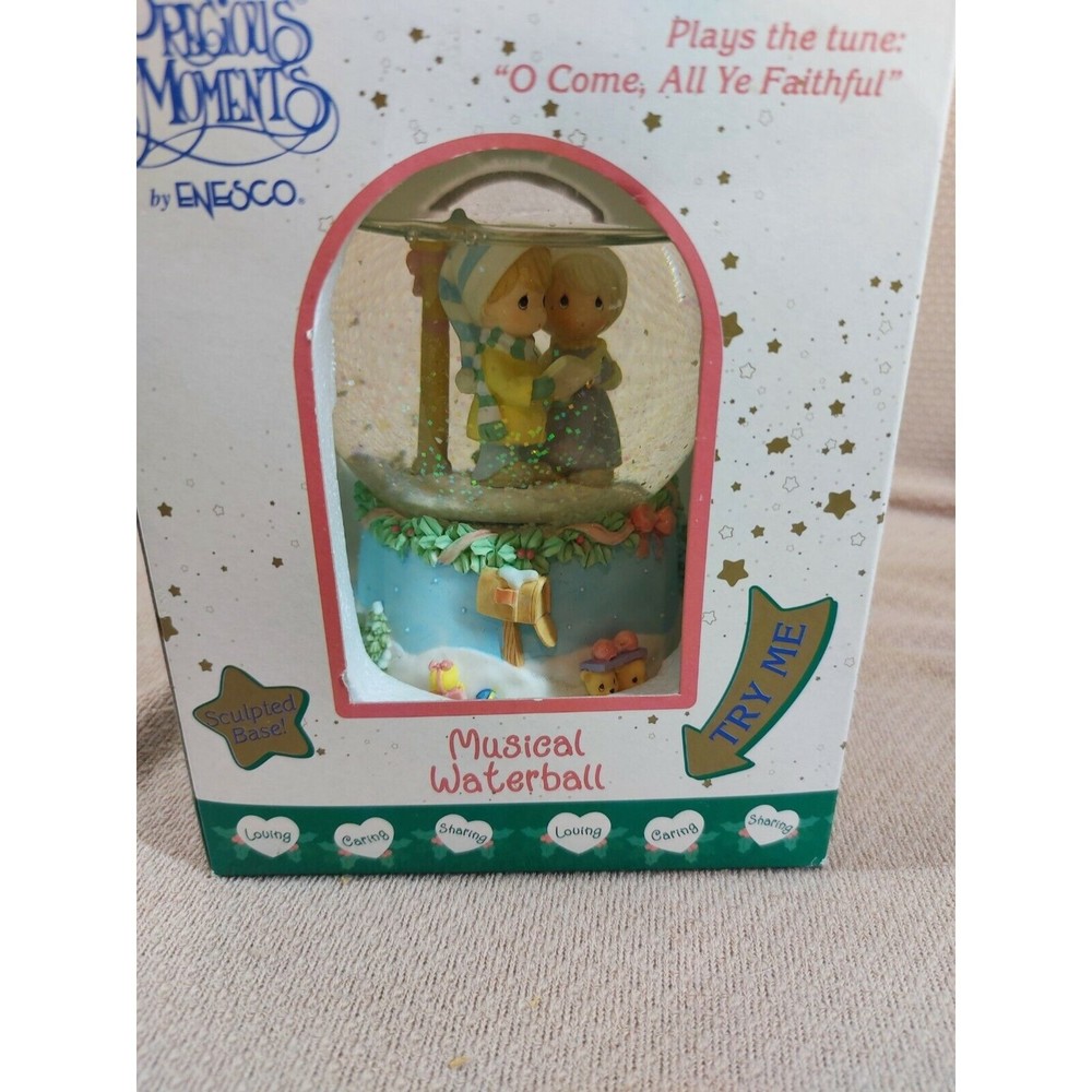 Precious Moments Snow Glove Musical Waterball "o' come all ye faithful"
